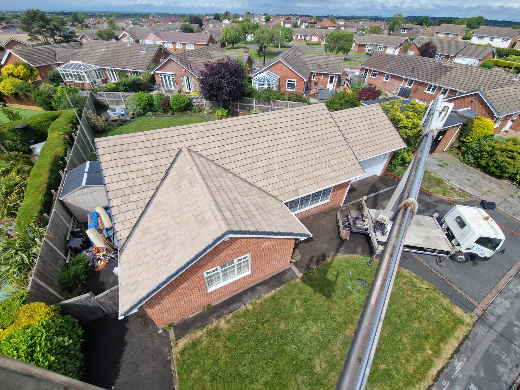 roof cleaning liverpool