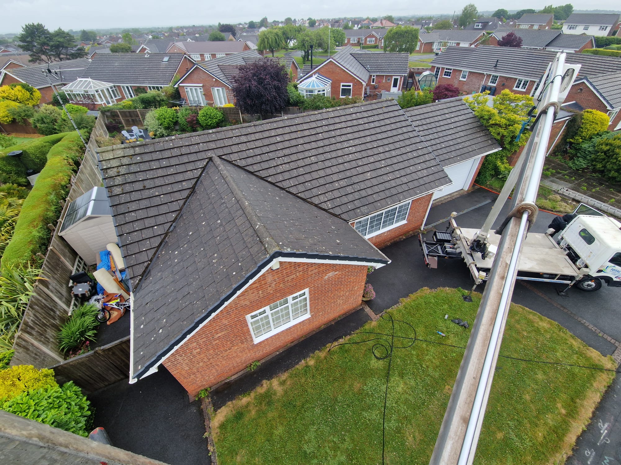 roof cleaning liverpool